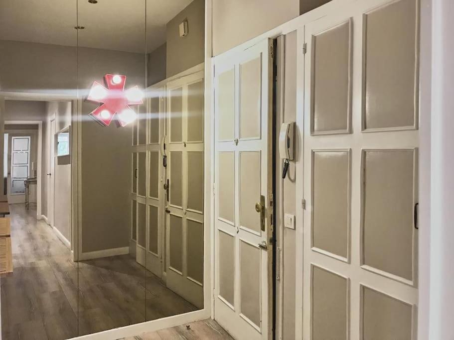 Magnificent 4 Bedroom Apartment In Eixample Barcelona Luaran gambar