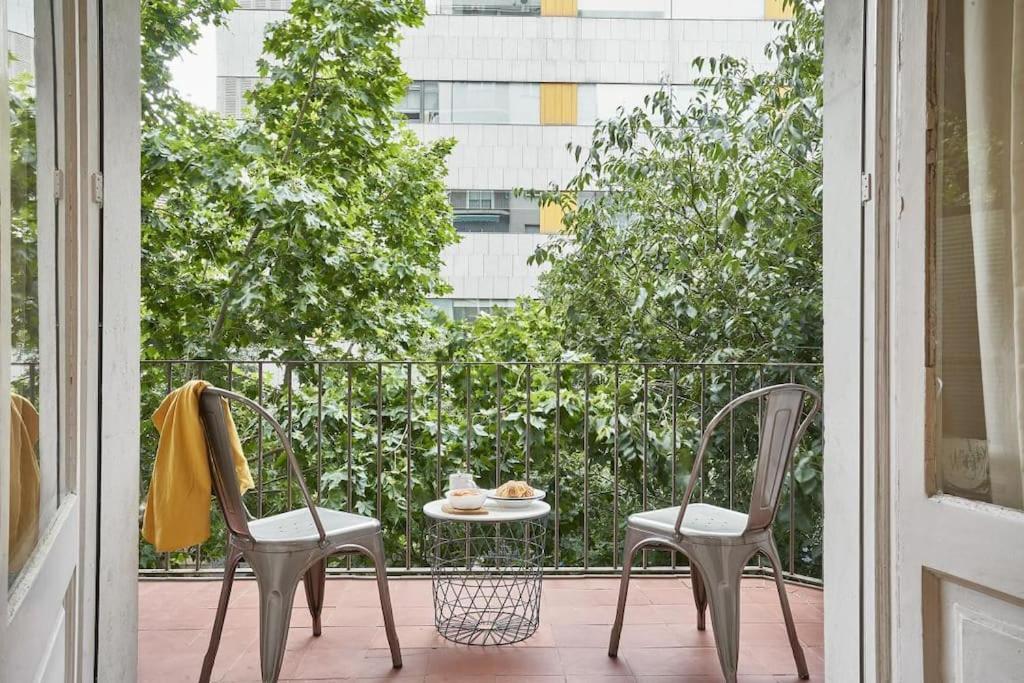 Magnificent 4 Bedroom Apartment In Eixample Barcelona Luaran gambar