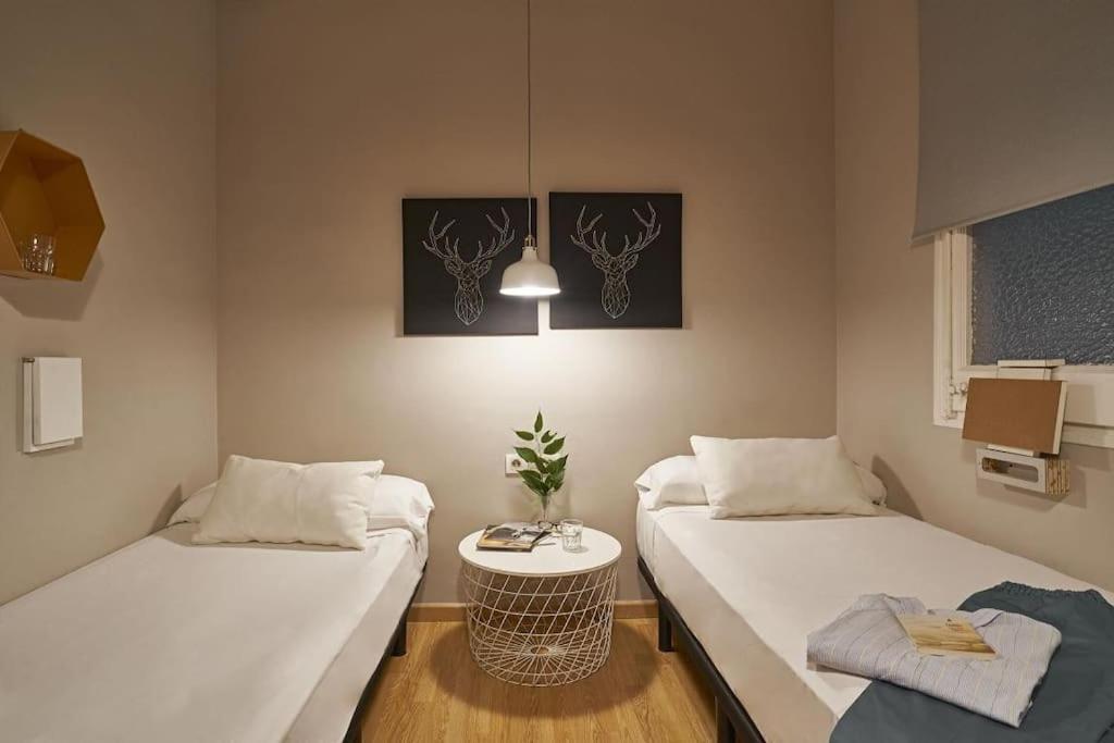 Magnificent 4 Bedroom Apartment In Eixample Barcelona Luaran gambar